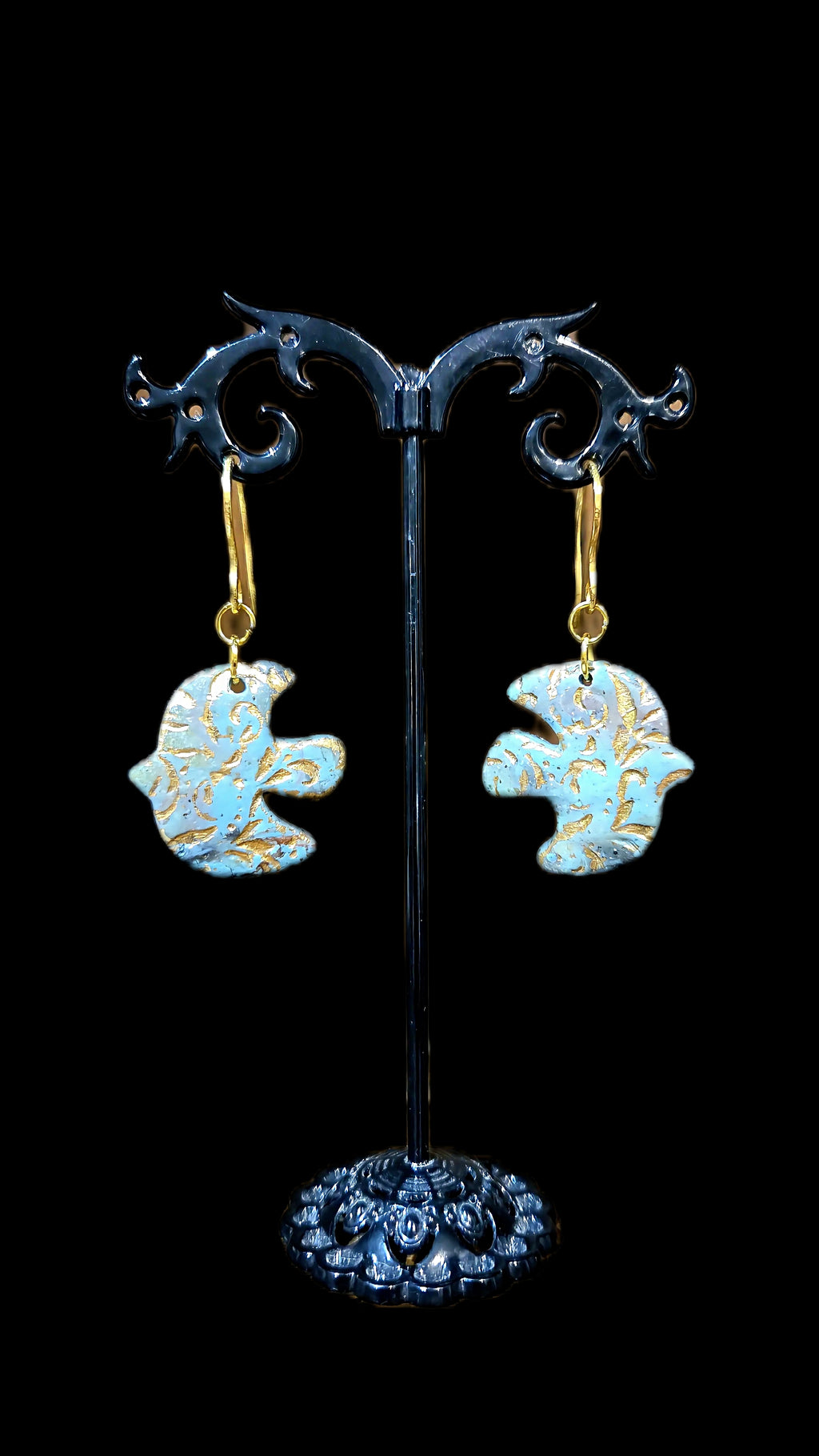 The "Jessica" pendant necklace and earrings set. From my faux turquoise line.