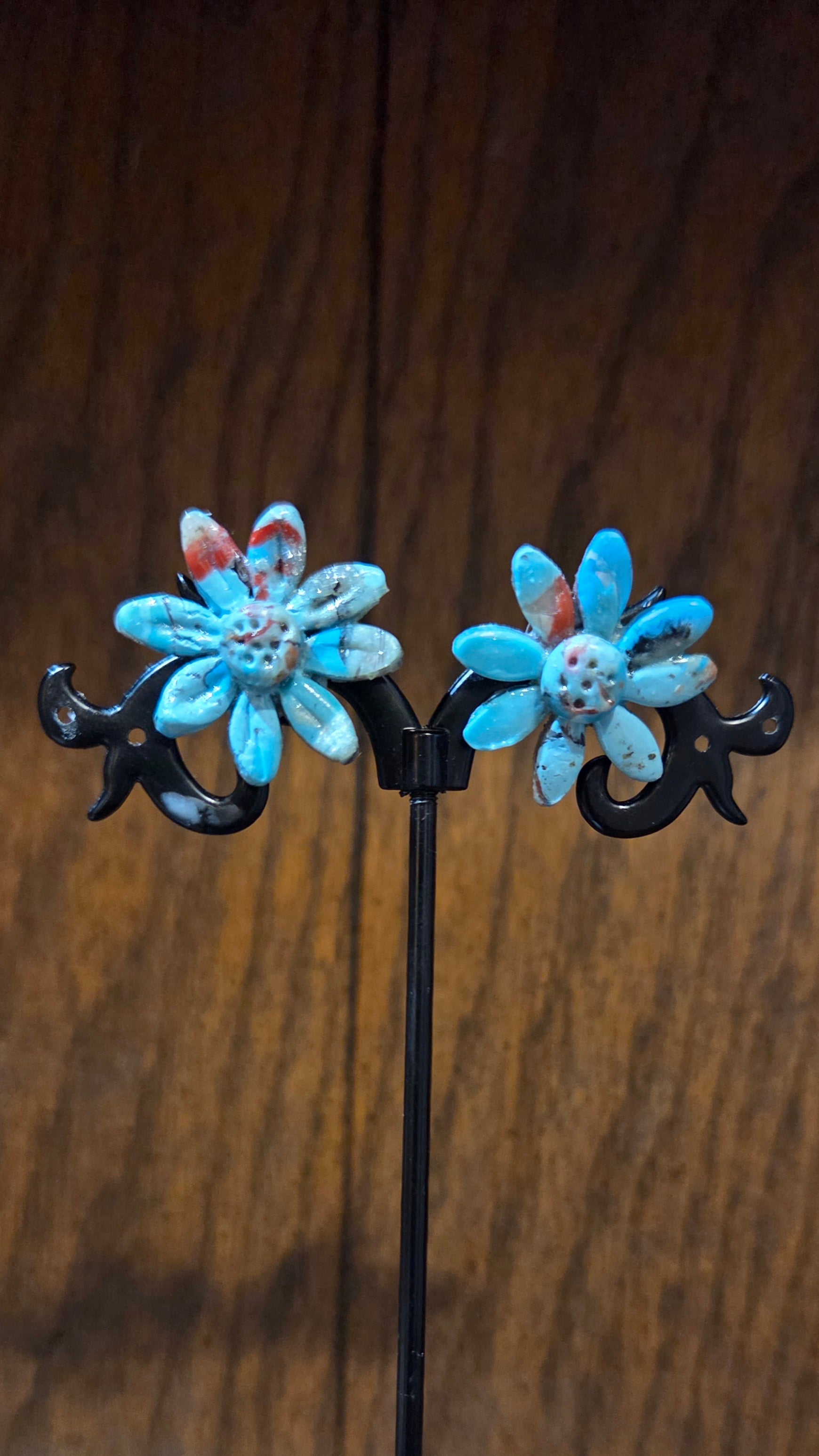 Faux Turquoise Daisy earrings