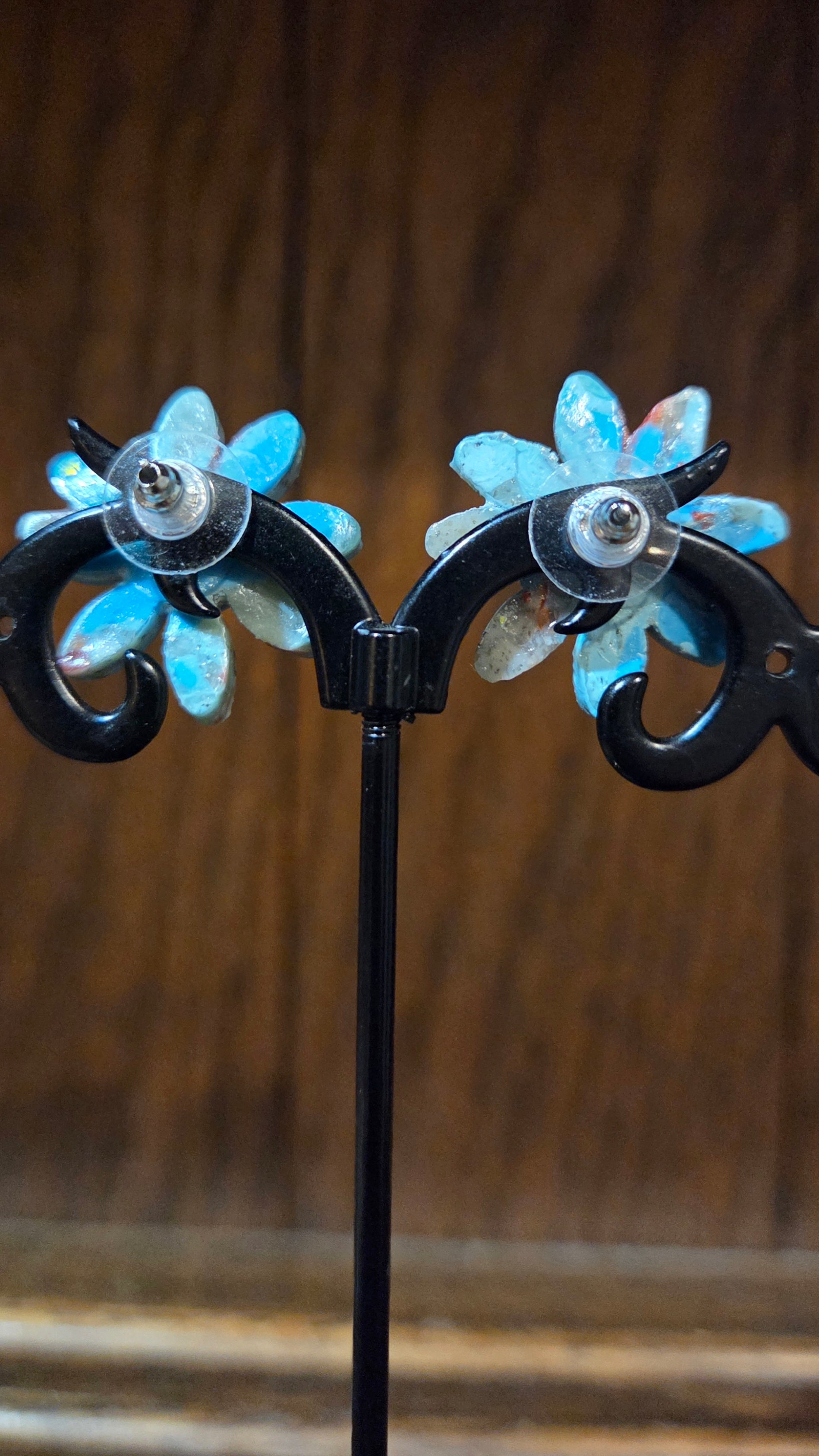 Faux Turquoise Daisy earrings